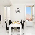 Apartment Bright And Elegant Renovated Two - Near Suquet *